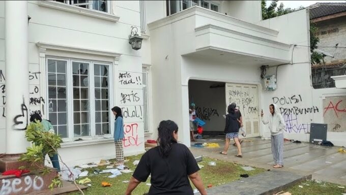 Polisi Tetapkan 15 Tersangka Penjarahan Rumah Uya Kuya, Satu di Antaranya Masih Remaja