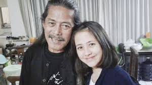 Adhisty Zara cucu dari Acil Bimbo menerangkan kepergian Sang Kakek pada Senin 1 September 2025.