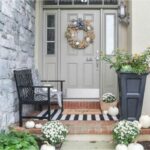 Inspirasi Batu Alam Dinding Teras Terbaru, Eksterior Eksotis dan Estetis