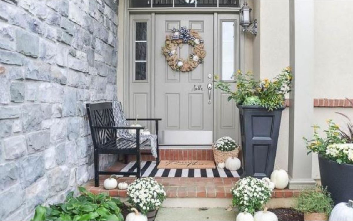 Inspirasi Batu Alam Dinding Teras Terbaru, Eksterior Eksotis dan Estetis