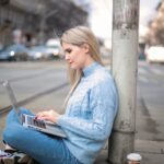Cara Membuat Video Realistis, Image Andrea Piacquadio Pexels
