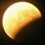 Definisi Lengkap tentang Gerhana Bulan Total, Bukan Bulan yang Bergerak