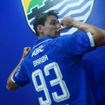 Drama Menit Akhir! Gol Federico Barba Antar Persib Bandung Bungkam Arema FC 2-1 di Kanjuruhan