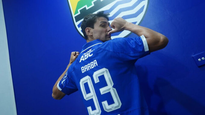 Drama Menit Akhir! Gol Federico Barba Antar Persib Bandung Bungkam Arema FC 2-1 di Kanjuruhan