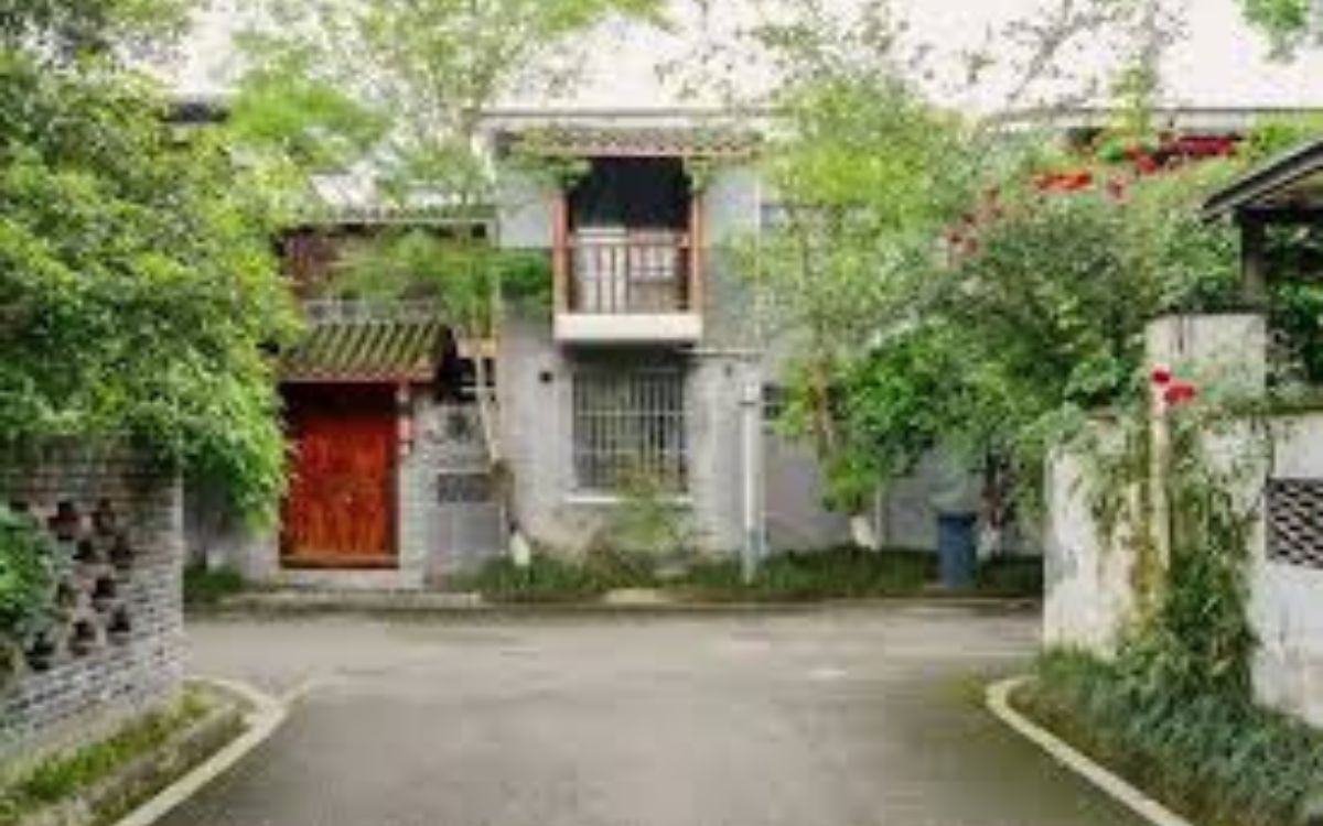 Mitos Seram Rumah Tusuk Sate bagi Penghuninya