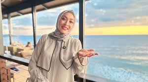 Angelina Sondakh membuat pengakuan tentang gaji anggota DPR RI Rp100 juta