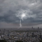 Prakiraan Cuaca Jabodetabek 7 Oktober 2025, Waspada Hujan Disertai Petir!