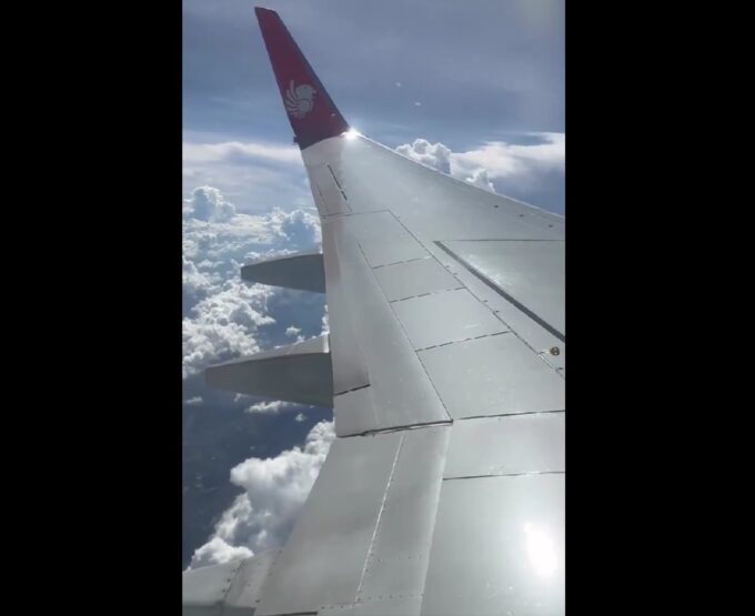 Baut Sayap Thai Lion Air Kedodoran Terekam Kamera