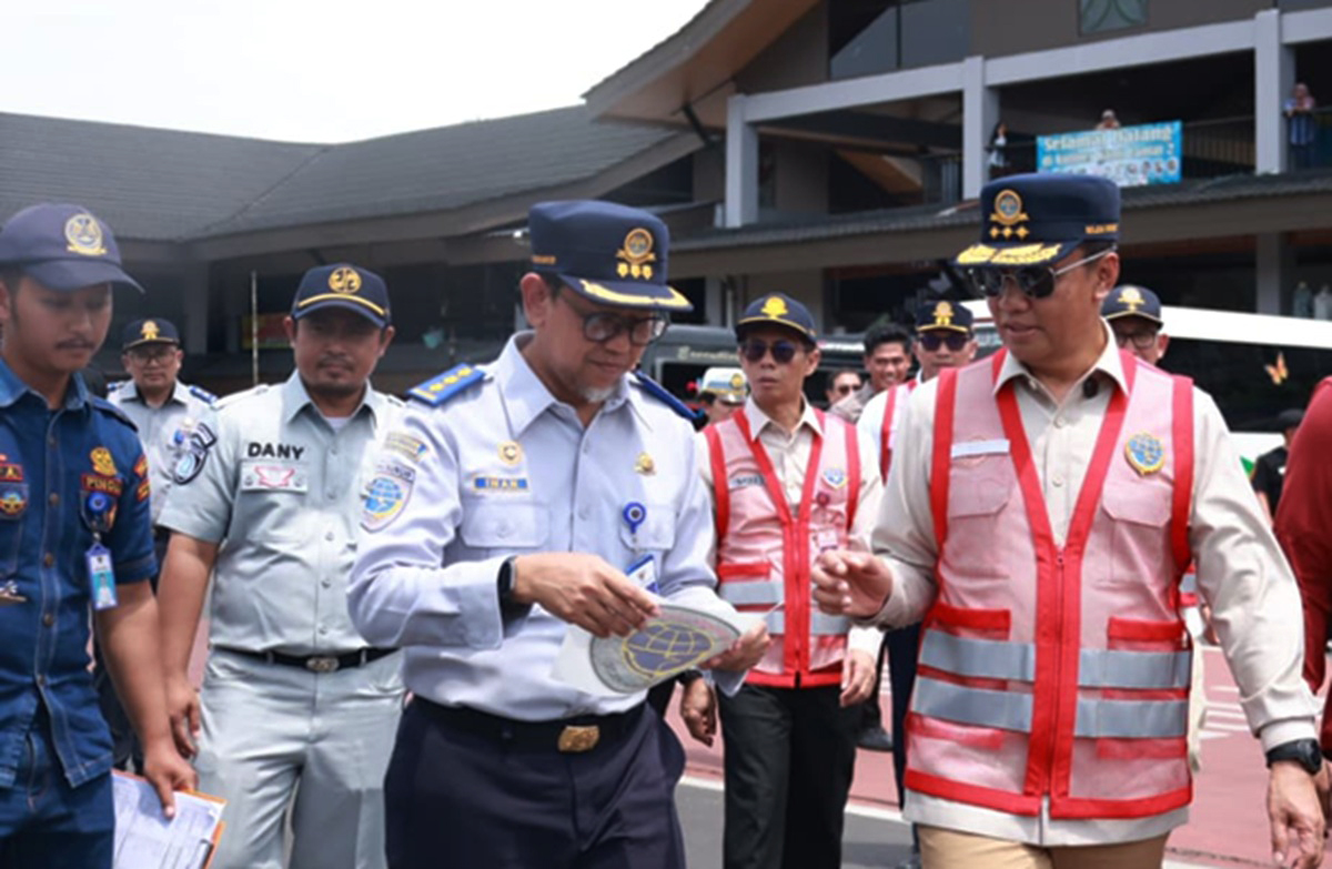 Jelang Nataru 2025/2026, Dirjen Hubdat Kemenhub lakukan inspeksi armada. Foto: Kemenhub