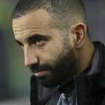 Fans MU Diminta Bersabar