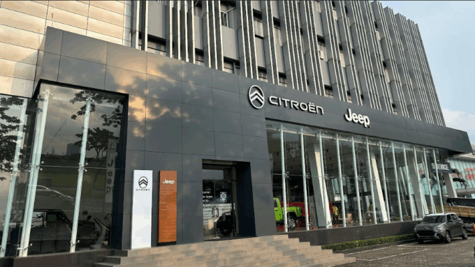 Eksklusif! Jeep Buka Diler Ke-7 di Gading Serpong, Semangat Petualangan Kini Lebih Dekat dengan Layanan 3S Premium