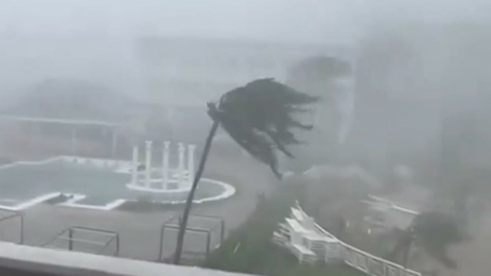 Kecepatan Badai Melissa