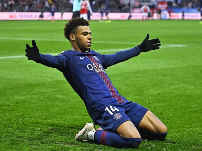 Achraf Hakimi dua gol PSG Brest