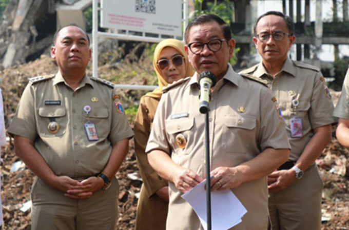 Gubernur DKI Pramono Anung memastikan pembongkaran Pasar Barito dilakukan secara humanis. Foto: beritajakarta