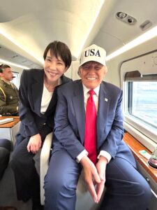 Sanae Takaichi bersama Donald Trump