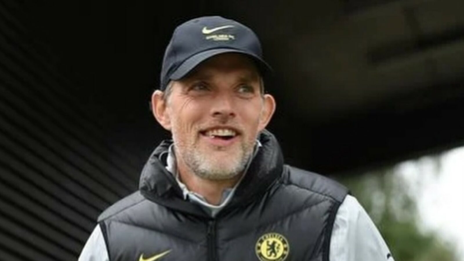 Supporter Inggris Bikin Tuchel Tersenyum