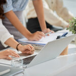 Cara Menjaga Postur Tubuh saat Bekerja