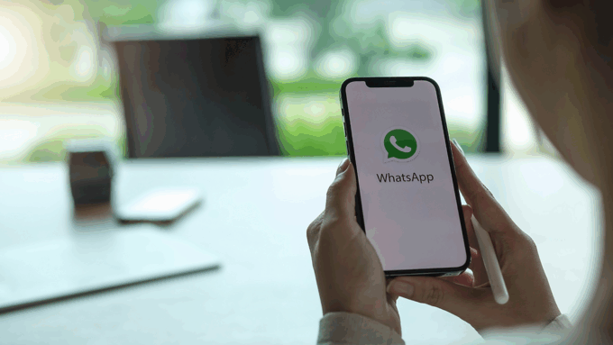 Tips Jitu Melamar Kerja Lewat WhatsApp, Begini Etika dan Langkah yang Benar Biar Diterima!