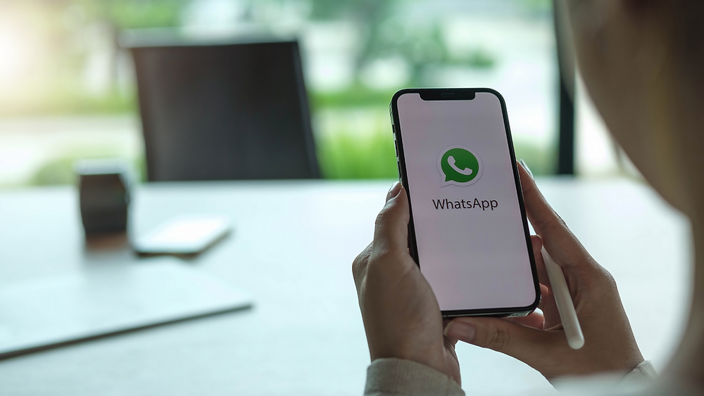 Tips Jitu Melamar Kerja Lewat WhatsApp, Begini Etika dan Langkah yang Benar Biar Diterima!