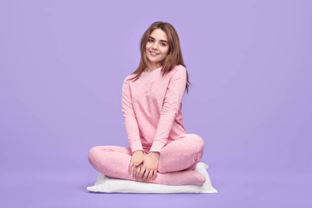 Benarkah Duduk di Atas Bantal Bisa Bikin Bisulan? Mengupas Mitos 'Pamali' dari Nenek Moyang