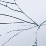 Mitos Cermin Pecah Menurut Primbon Jawa