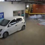 Truk Kontainer Tabrak Apotek