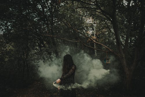 Hati-Hati! Mitos Weton 'Iga Jarang' yang Perlu Kamu Tahu, Rentan Kerasukan?