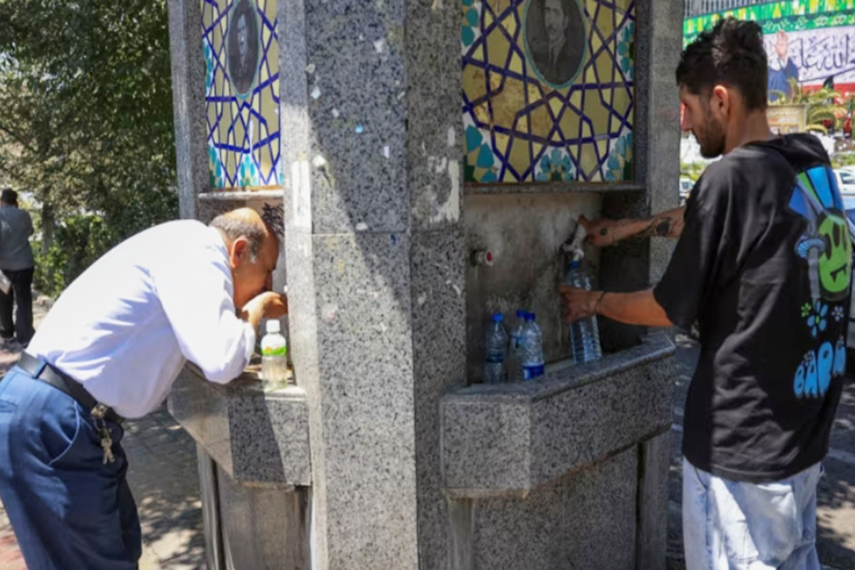 Kota Teheran dilanda krisis air berkepanjangan.