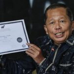 Arsul Sani Tunjukkan Ijazah Asli Hingga Disertasi