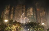 Kebakaran dahsyat di Hong Kong tewaskan ratusan orang.