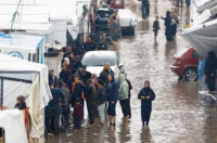 Tenda-tenda warga Palestina di Gaza kebanjiran.