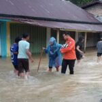 Imbas banjir dan tanah longsor di Sumbar, 85 orang dilaporkan hilang.