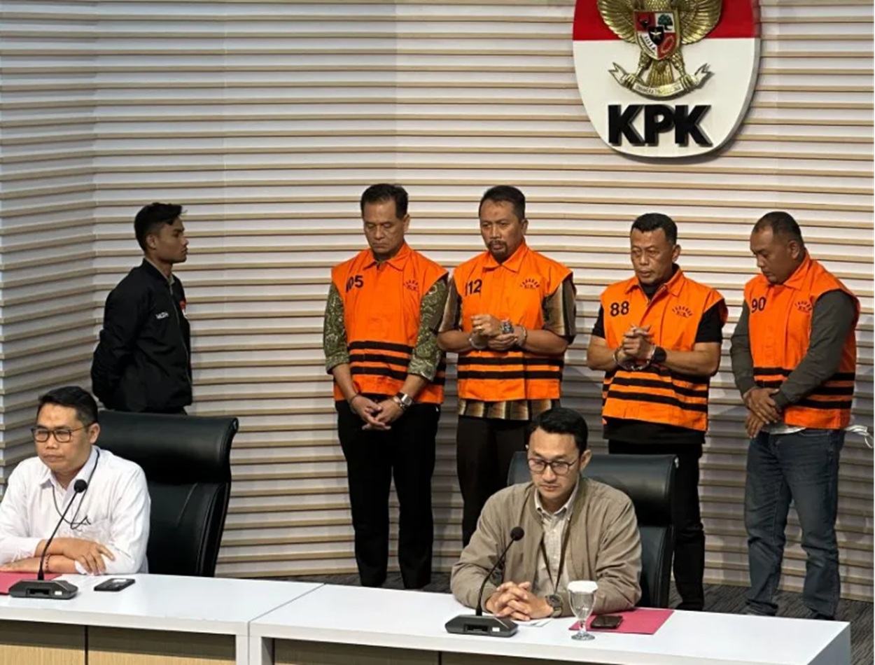 Bupati Ponorogo Sugiri Sancoko Tersangka KPK