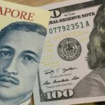 Dolar Singapura Akan Setara Dolar AS
