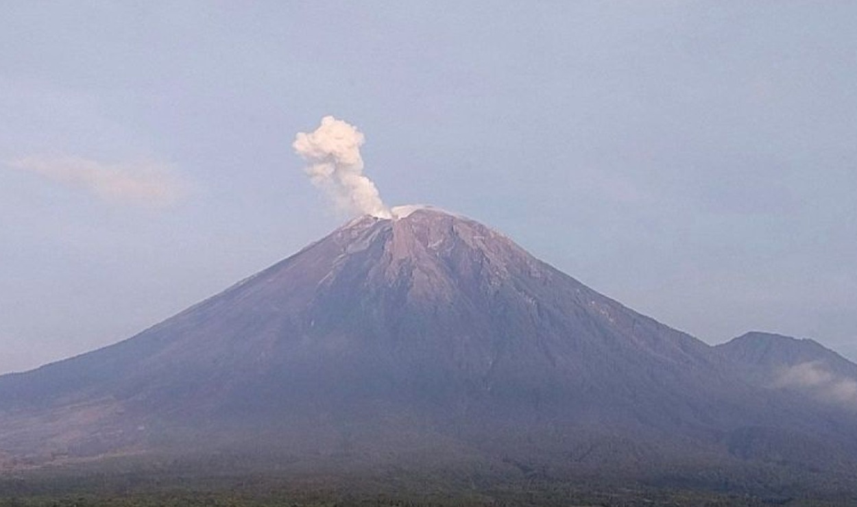 GAWAT! Lahar Hujan Semeru Menggila Hampir 2 JAM Nonstop