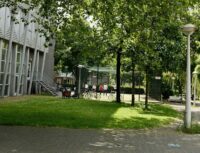 penembakan institusi pendidikan Oakland