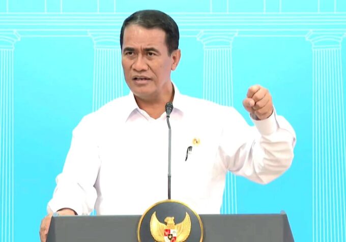 MENTERI AMRAN NGAMUK DI SUBANG! 2 Pejabat Kementan Langsung DICOPOT di Lapangan