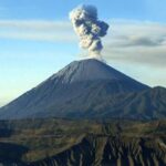 Gunung Semeru Erupsi