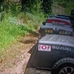 Bantuan bencana diangkut pakai mobil offroad.