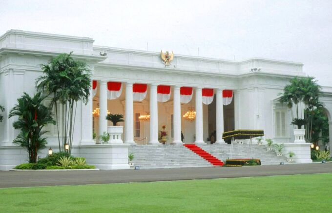 PRABOWO KUMPULKAN PARA ELITE di Istana