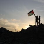 Indonesia siap mendukung terwujudnya perdamaian di Gaza, namun menunggu mandat internasional.