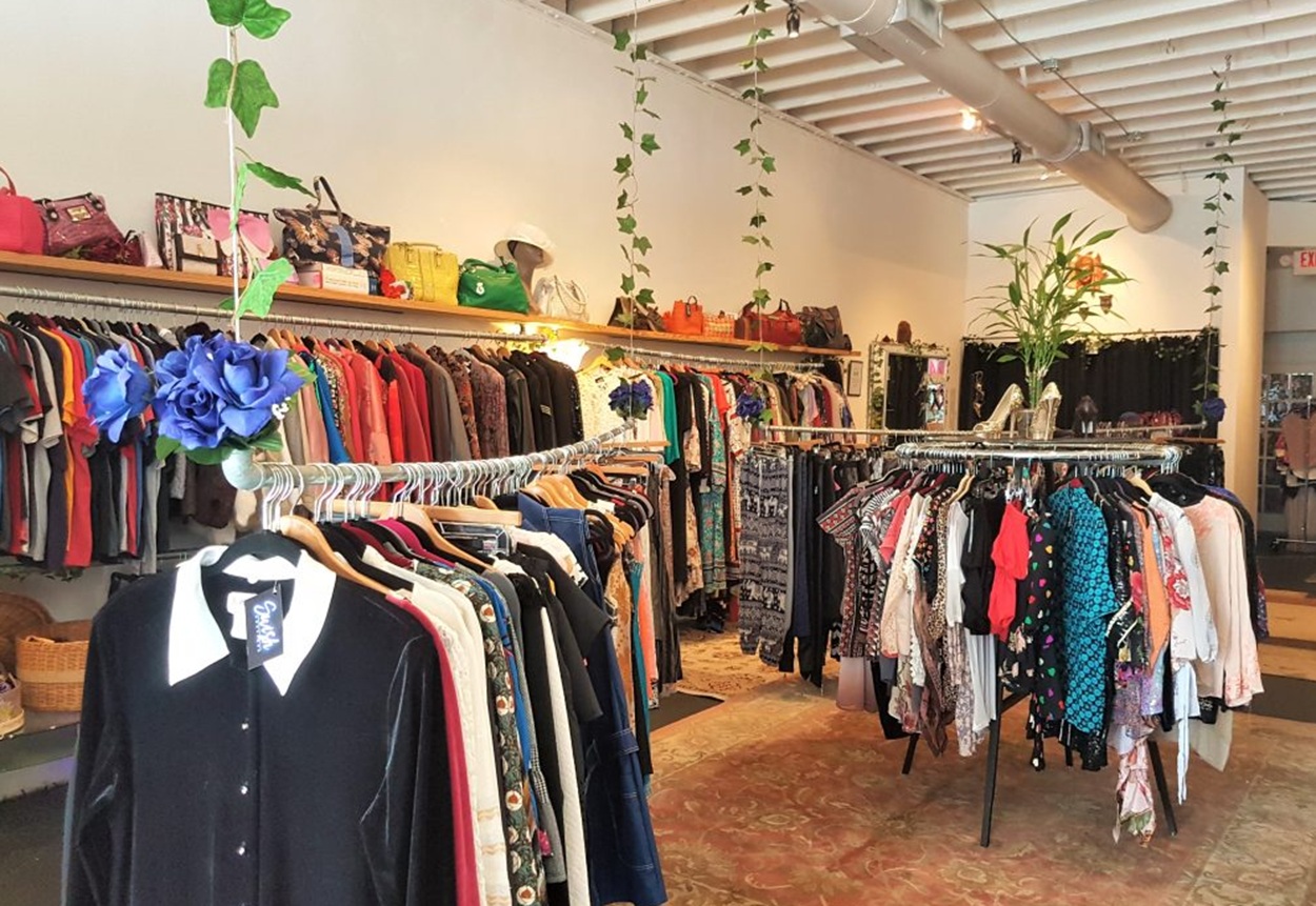 Pemerintah Hajar Habis Bisnis Thrifting di Medsos & E-Commerce