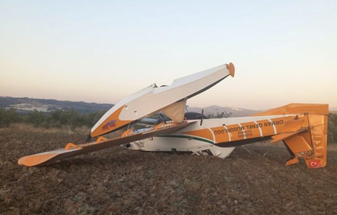 Pesawat Pemadam Kebakaran Turki Jatuh