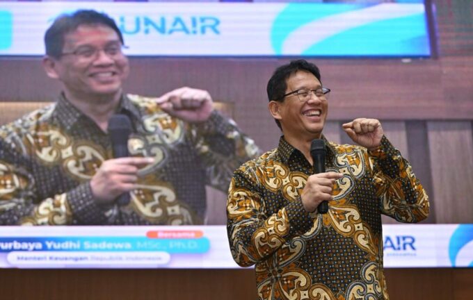 Purbaya Curigai Pelabuhan Besar Jadi Pintu Masuk impor baju bekas ilegal