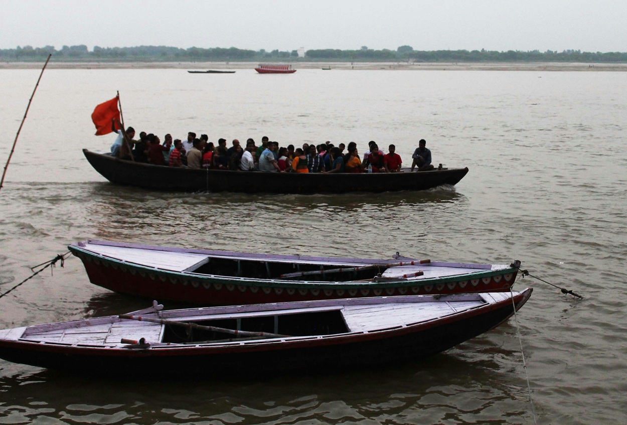 kapal migran Rohingya terbalik