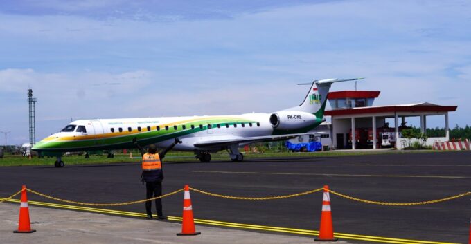 SKANDAL BANDARA ILEGAL, Diresmikan Jokowi, Gak Ada Bea Cukai & Imigrasi, KOK BISA, Siapa yang BERKUASA DI SANA