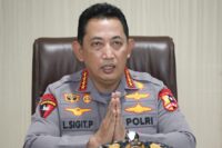 TERAPKAN GAYA HONGKONG! Kapolri Perintahkan Pengamanan Aksi Demonstrasi Berubah Total dari MENJAGA Jadi MELAYANI