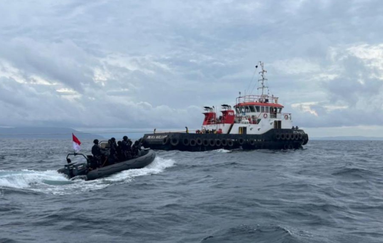 TNI AL Sita 2 Kapal Pengangkut Nikel Ilegal Tujuan PT IMIP
