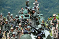 Venezuela menyiapkan 200 ribu personel militer sebagai antisipasi serangan AS.