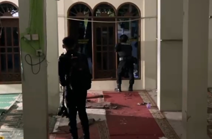 Tim Densus 88 sisir lokasi ledakan